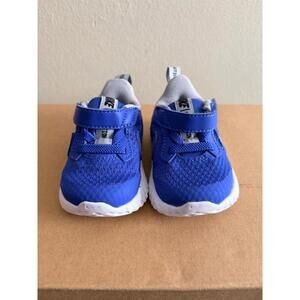 Nike Revolution 5 Toddler Shoes (Size 2)